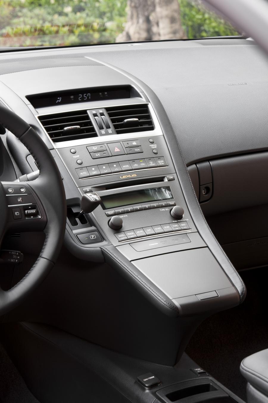  Lexus HS250h 2009 года  (фото 203 из 273)